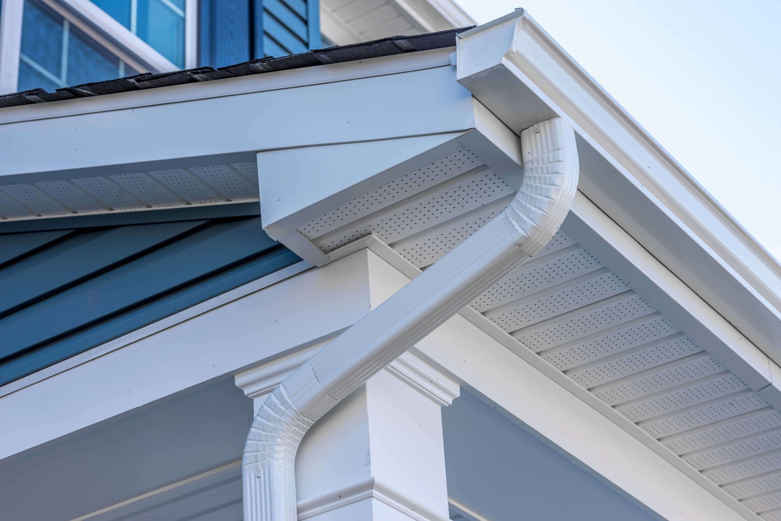Cheap and durable vinyl gutters installation in Overland Park